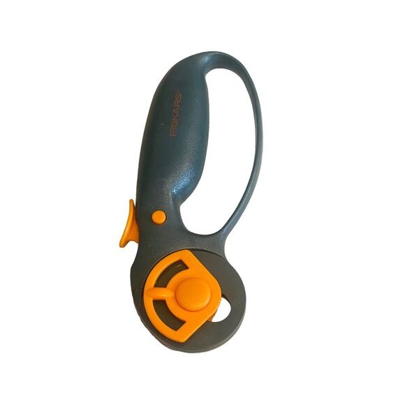 Fiskars 45mm Rotary Cutter & 5 Pack Replacement Blades